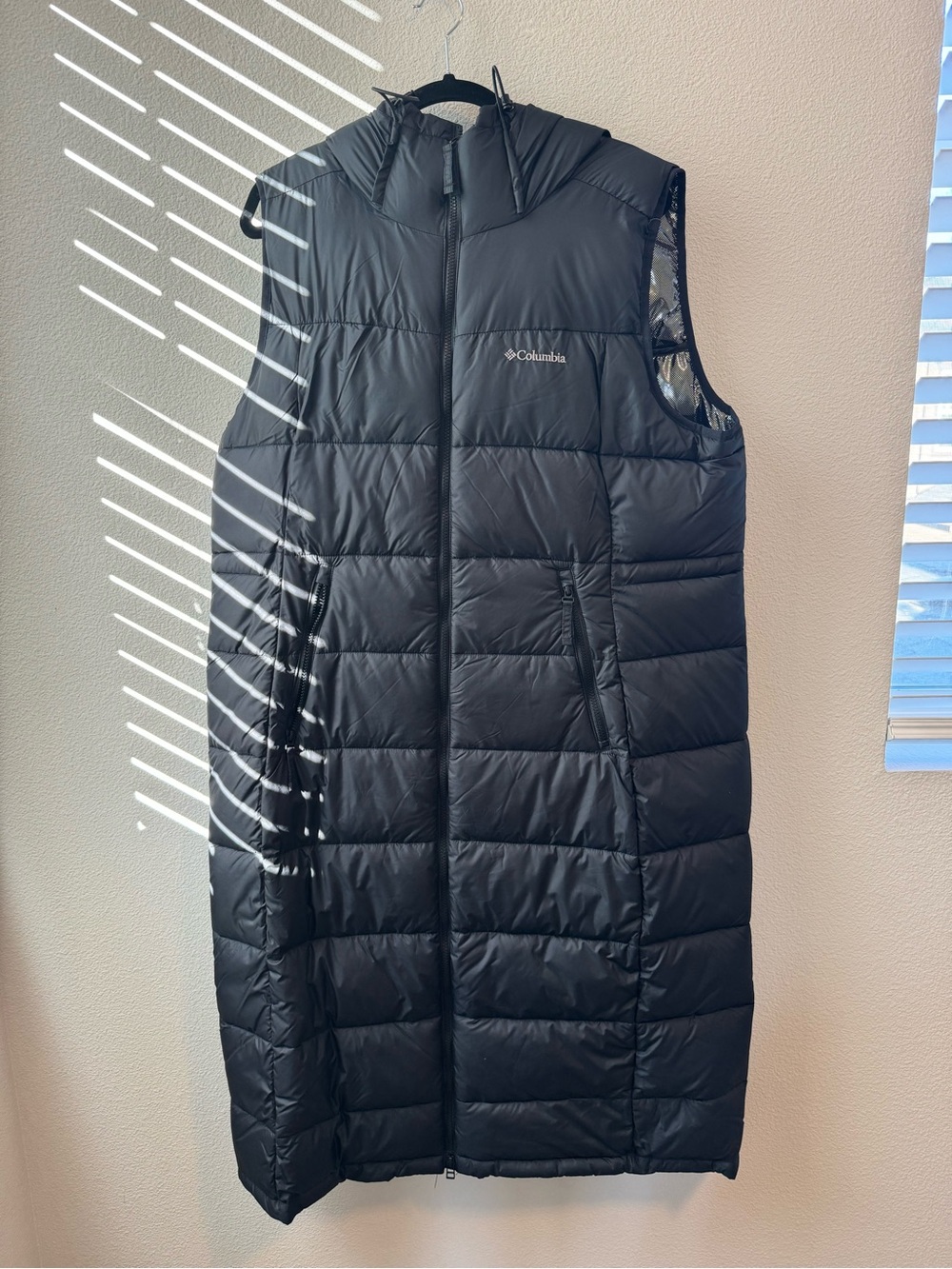 Columbia Black Long Quilted Hooded Insulated Vest Pike Lake 2